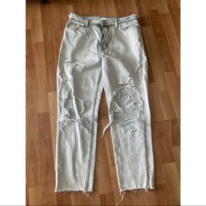 Distressed Boyfriend Fit Jeans Vervet